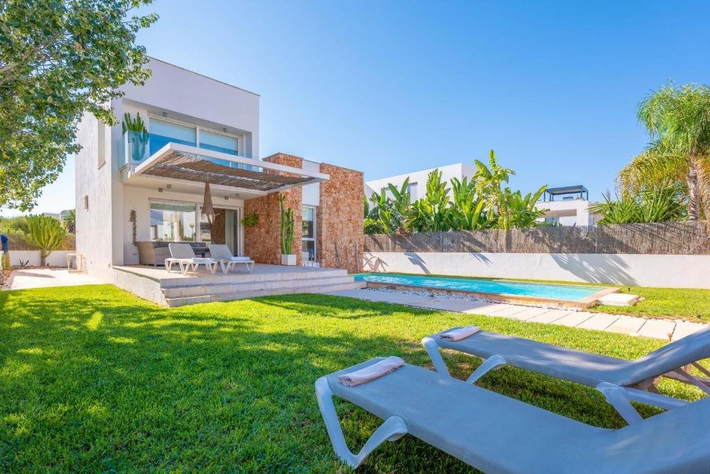 Views of the villa's garden, house and pool - Villa Marea - Meloneras